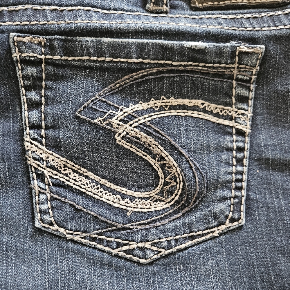 Silver Women's Blue Denim Shorts Size 33 Marti - Picture 10 of 16